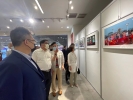 “艺术的四季·摄影季”展览开幕式在青岛云南路街道金茂湾开幕